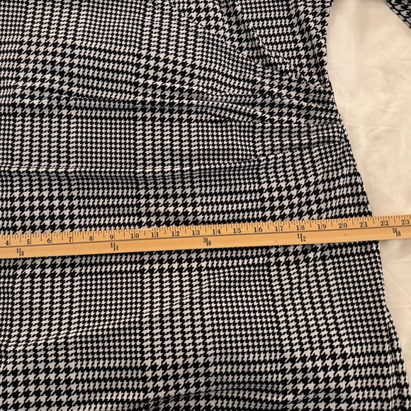 3/4 Sleeve Faux Wrap Keyhole Neck Dress - Picture 6 of 7